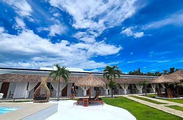 Treeshade & Resort Moalboal