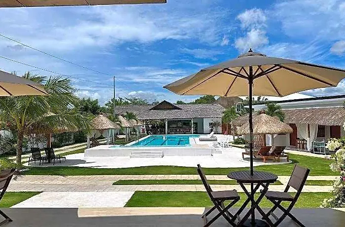 Resort Treeshade &